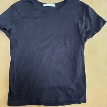 LOUNGE 블랙 반팔 T셔츠