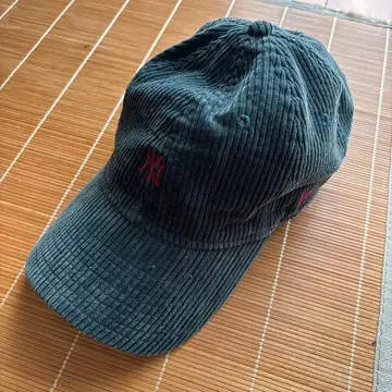 NY 로고 다크 그린 코듀로이 캡