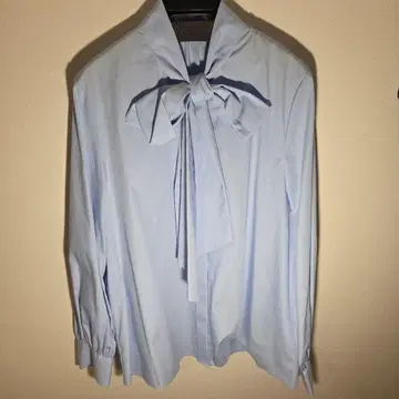 새상품 리본 포함 라이트 블루 셔츠 L