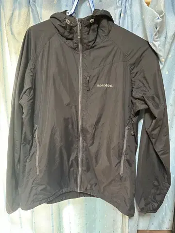 몽벨 라이트쉘 파카