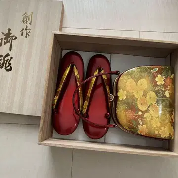 빨간색 바탕 골드 컬러 꽃무늬 일본 의류용 백 조리 세트 키모노노 야마토