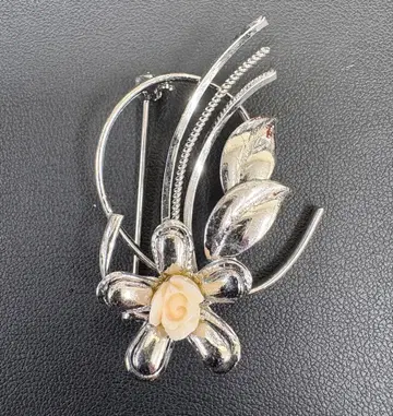 꽃 디자인 실버 브로치