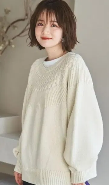 [ coen ] 새상품 미사용 단색 퀼팅 스웨터 아이보리