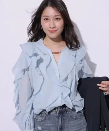 2025 앱와이어 시어 프릴 블라우스