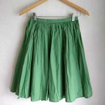 어반 리서치 도어스 플레어 스커트 그린