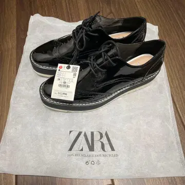 ZARA 블랙 플랫슈즈 38
