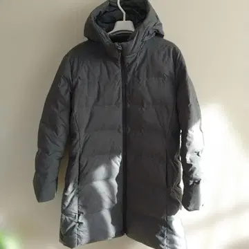 유니클로 심리스 롱다운 코트 그레이 XL