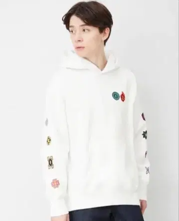 [ 새상품급 ] 귀멸의 칼날 x GU 화이트 후드티