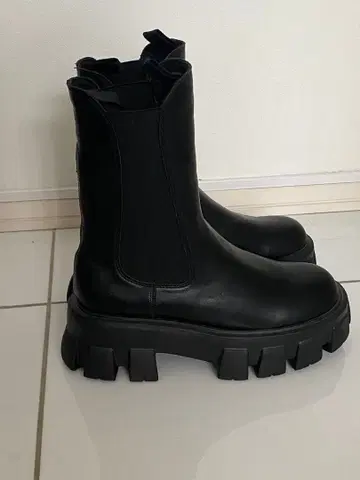 사이드 고어 부츠 사이즈 40 ( 25.5 정도 )