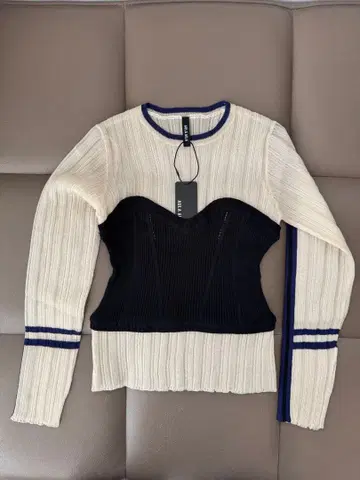 미사용 새상품 베어탑 시어 리브 니트