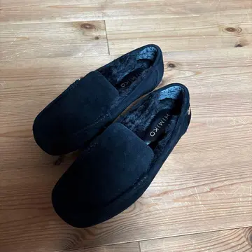 HIMIKO 블랙 스웨이드 모카신