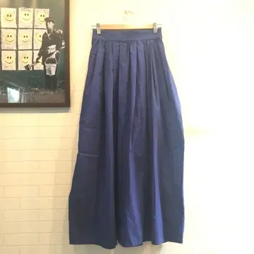 파란색 코쿤형 롱 스커트 JILLSTUART