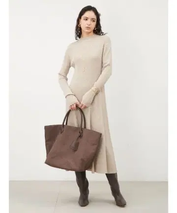 미라 오웬 바닥 디자인 리브 니트 플레어 원피스