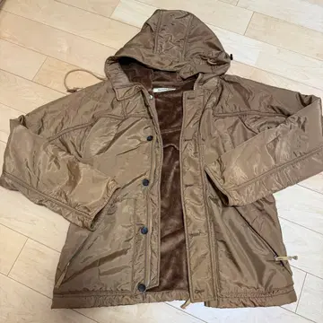 저널 스탠다드 퍼 자켓