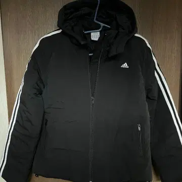adidas 후드 부착 충전솜 다운 점퍼 블랙 M 사이즈