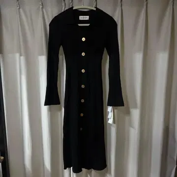 LILY BROWN 블랙 원피스