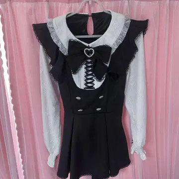 LIZLISA 프릴 스핀들 셋업 블랙