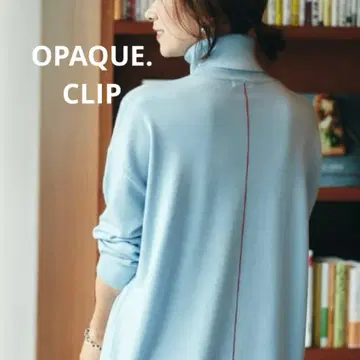 오파크 클립 라네리아 울 배색 라인 디자인 터틀넥 니트