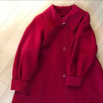 빨간색 롱 코트