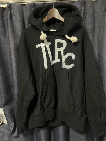 블랙 TLRC 로고 후드티