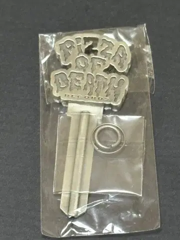새상품 PIZZA OF DEATH 열쇠형 키링 B 피자 오브 데스