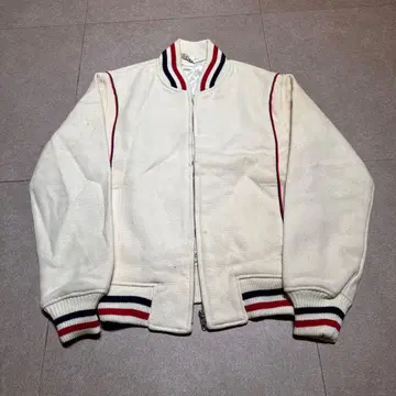White line 울 블루종 재킷 빈티지 아이보리 하자 있음