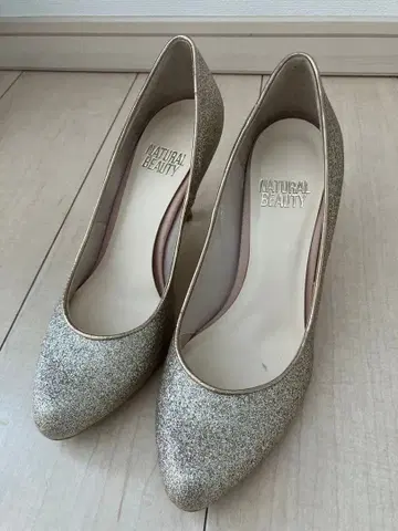 [ 새상품 ] NATURAL BEAUTY 파티용 힐 펌프스