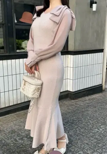 숄더 리본 니트 원피스 핑크 안미르