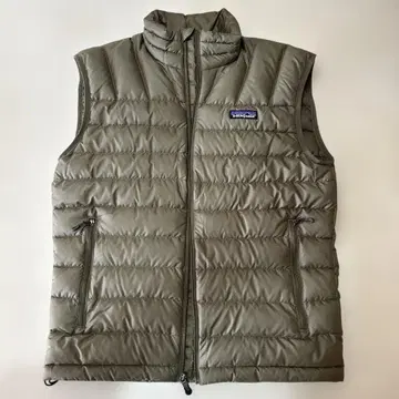 파타고니아 다운 베스트 남성용 XS