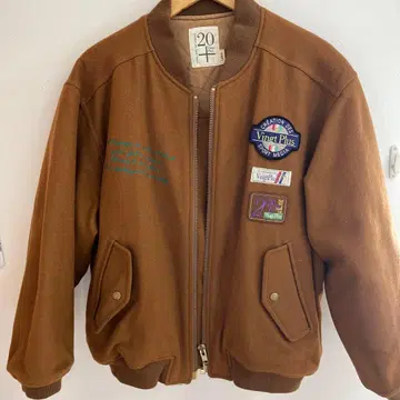 Vingt Plus 바시티 자켓 브라운