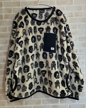 짐 마스터 보아 플리스 올 패턴 상의