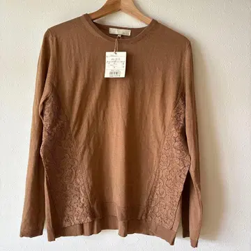 자유구 브라운 레이스 사이드 패널 니트 스웨터