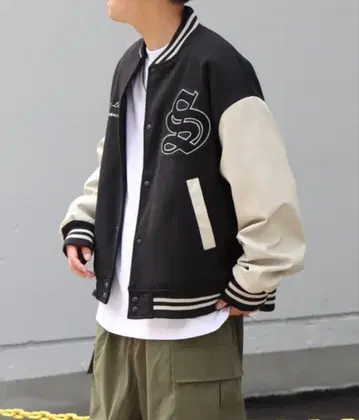 ILL'S 바시티 자켓 (블랙)