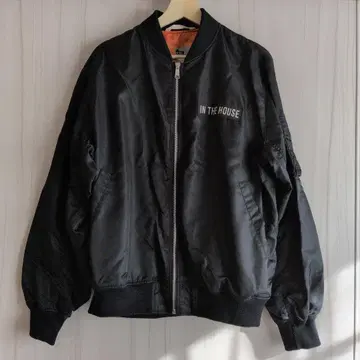 GLOBALWORK IN THE HOUSE 블랙