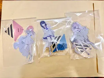 그리드맨 유니버스 모치즈키 케이 아크릴 스탠드 3종 세트