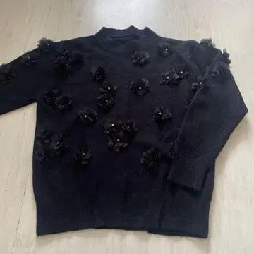 tocoo closet 꽃 장식 블랙 니트 M