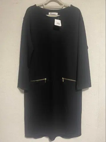 새상품 콜라주 무릎 기장 원피스 블랙