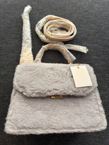 Samantha 그레이 퍼 숄더백