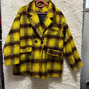 sibra 시브라 V넥 체크 무늬 체스터 코트 옐로우 컬러 화려한 개성파