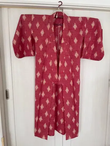 빨간색 무늬 기모노 겉옷 세트