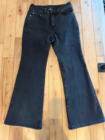 새상품 coca M 플레어 팬츠