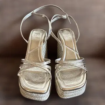 ZARA 골드 웨지 샌들 37