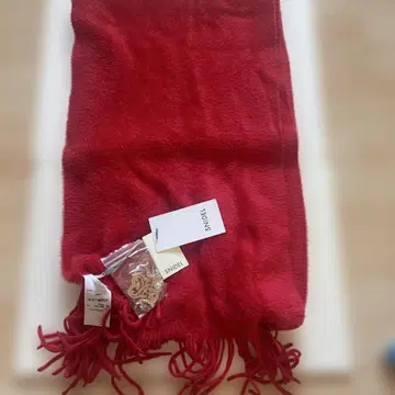 SNIDEL 미사용 레드 머플러