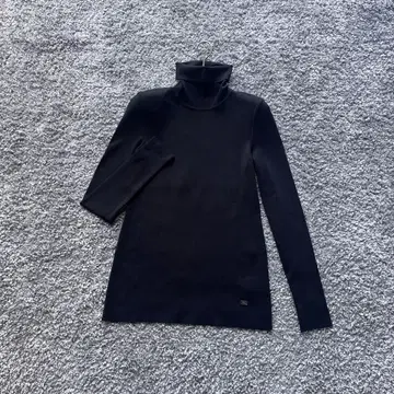 DAISY LIN 40 블랙 Washable High Neck FOXEY