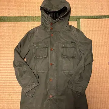 Calvin Klein Jeans 후드 부착 밀리터리 자켓