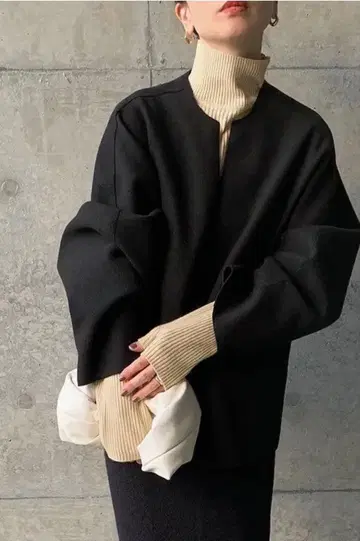 미사용 새상품 SELECT MOCA by son 키넥 오버 풀오버