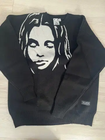 X-girl 스웨터