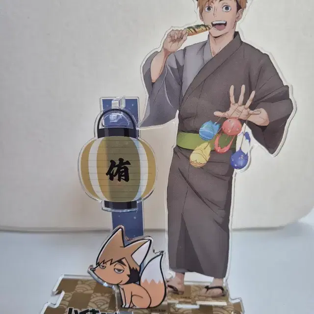 급처) 하이큐 아츠무 아크릴 스탠드 팝니다(하자있음