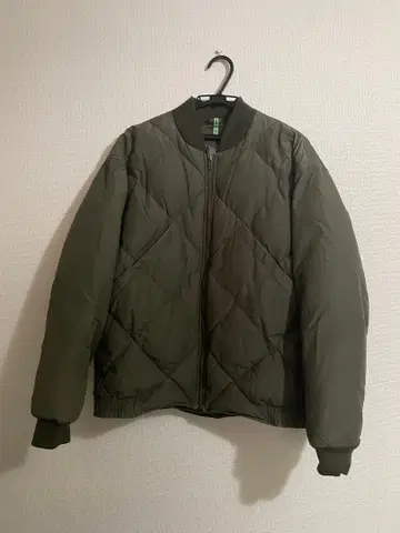 Eddie Bauer 올리브 그린 다운 자켓 S