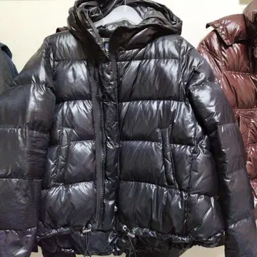 Gymphlex 블랙 후드 부착 다운 자켓